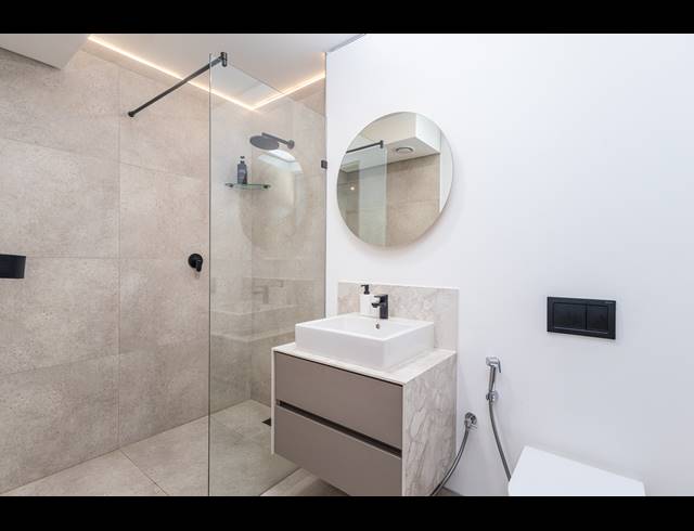 3 BEDROOM APARTMENT FOR SALE IN BO KAAP